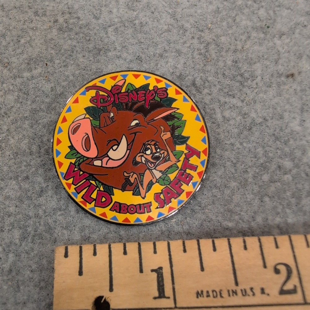 Disney Wild About Safety Pin Timon Pumbaa Lion King UL 2003 Collectible - Picture 2 of 3